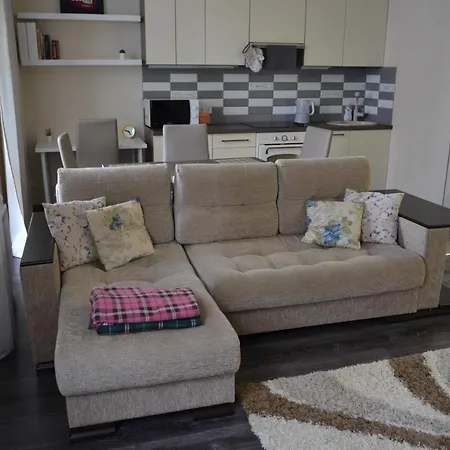 Best Apartments: Lips ♥ Апартаменты Минск